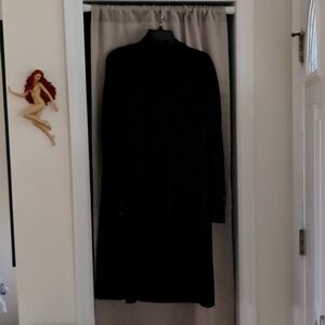 Perfect Ellen Tracy ~ Linda Allard                Wool Black Dress